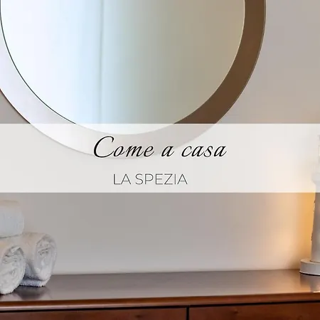A Casa - Attico Di Lusso Con Terrazza - Mytouristhome Apartmán La Spezia