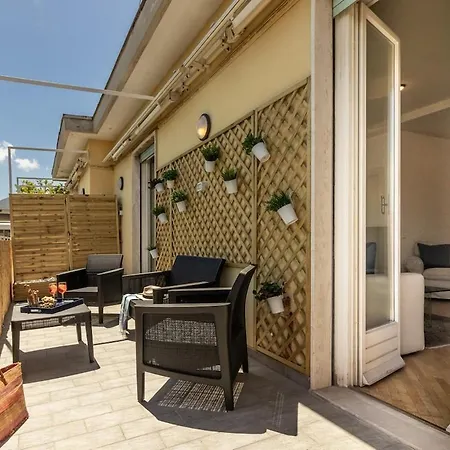 A Casa - Attico Di Lusso Con Terrazza - Mytouristhome Apartmán La Spezia