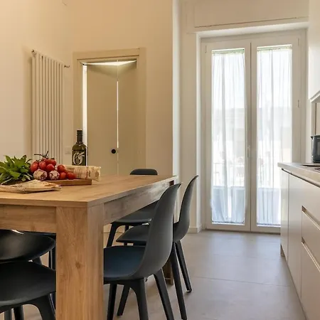 A Casa - Attico Di Lusso Con Terrazza - Mytouristhome Apartmán La Spezia