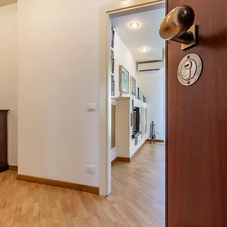 A Casa - Attico Di Lusso Con Terrazza - Mytouristhome Apartmán